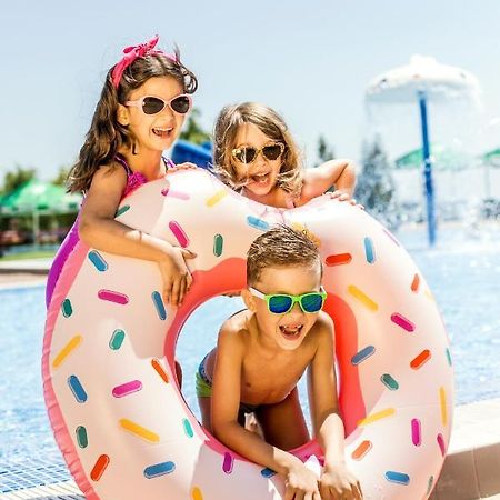 Sportium Ochakiv Ngoại thất bức ảnh